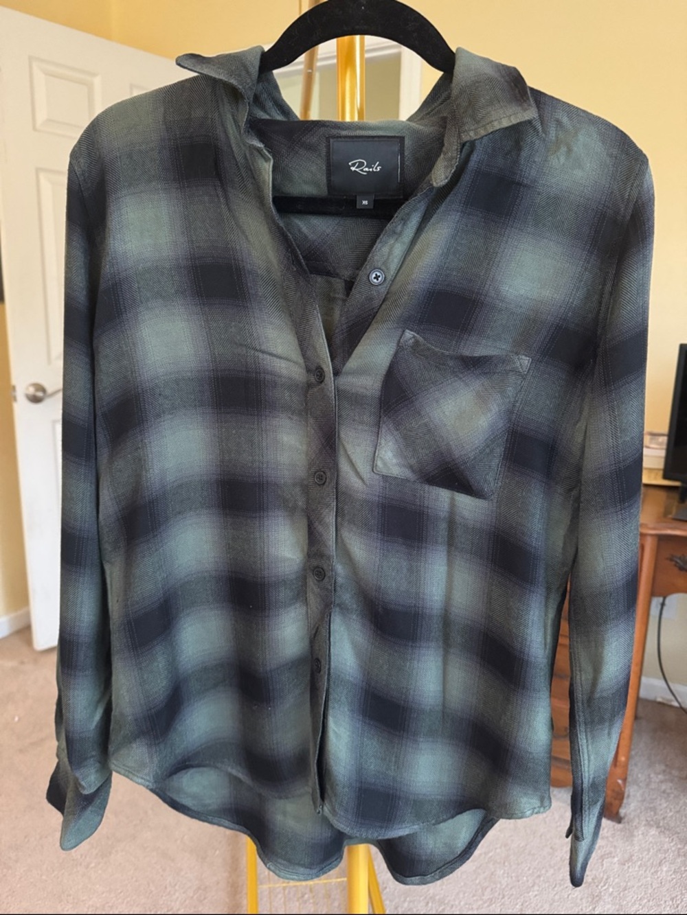 Rails Men’s Plaid Button-Down Shirt in Green and Black